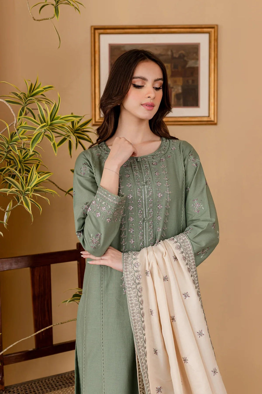 BATIK - 3PC LAWN EMBROIDERED SHIRT WITH LAWN EMBROIDERED SHAWL AND TROUSER - 1059