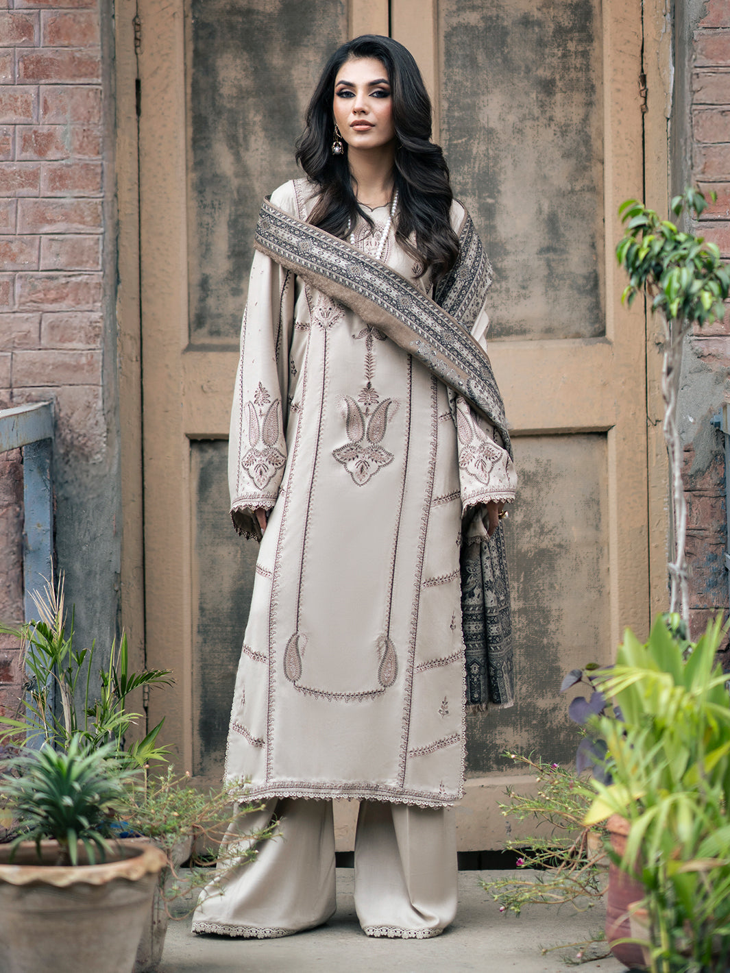 ZARA SHAHJAHAN 3PC Dhanak Embroidered Shirt With Digital Printed Shawl-257